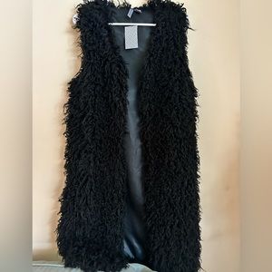 H&M Divided Women’s Knee Length Sherpa Vest Size 4